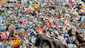 撕碎机破碎各类固体废物(垃圾)合集