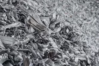 废铝回收的工艺流程，废铝破碎回收用什么设备？