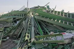 用工业废料撕碎机与生物质秸秆破碎机，为固废寻出路，为资源再生添助力