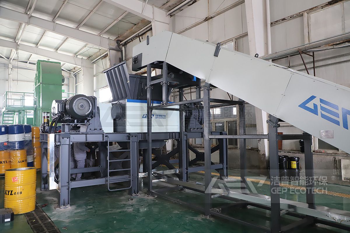 废包装桶撕碎机