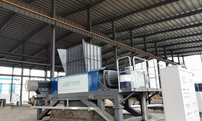 废弃菌棒变“钱”！粉碎设备助力生物饲料加工，养殖成本直降