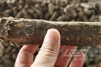 一吨替代燃料的生产成本多少钱？