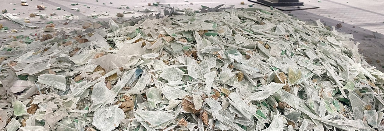 废弃玻璃钢处理后