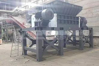 工业垃圾双轴破碎机哪家价格比较实惠?