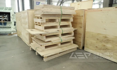 废旧木头可以加工生物质燃料吗？当然可以！一套设备，变废为宝