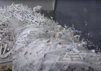 粉碎工业卷烟废物为什么用单轴撕碎机？