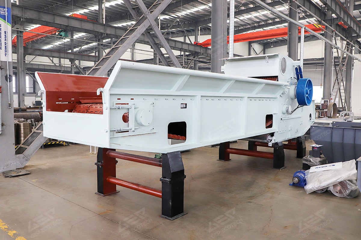 生物质综合破碎机