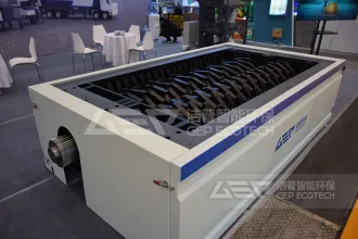 时产5吨的生物质细碎机出料尺寸多少？有移动的吗？