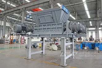 用工业废料撕碎机与生物质秸秆破碎机,为固废寻出路,为资源再生添助力