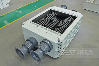 四轴撕碎机