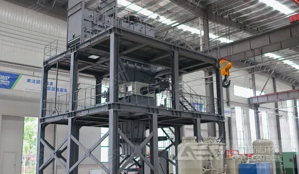 油桶防爆粉碎机就选洁普塔楼式封闭破碎系统