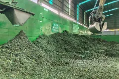 四轴撕碎机处置汽车内饰做SRF燃料