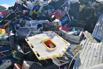 硬塑料回收用什么粉碎机？
