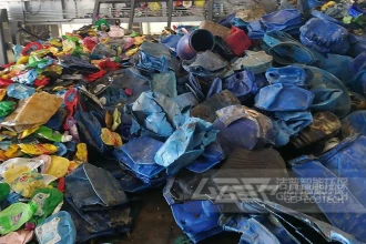 废旧吨桶/大蓝桶/塑料桶撕碎机_塑料破碎工艺流程